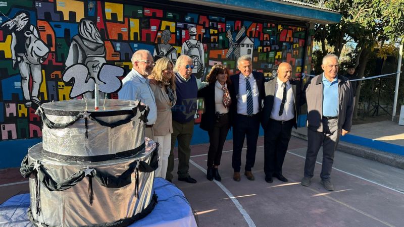 Con un acto la escuela El Molino festejó sus bodas de plata