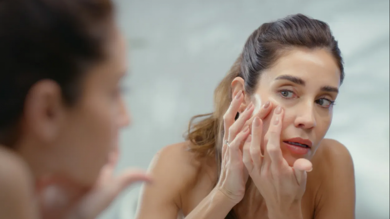 Acné adulto por estrés y cortisol