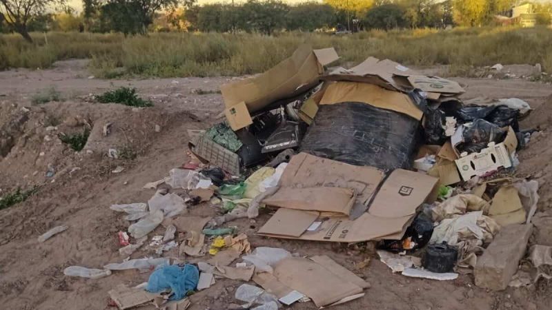 Vecinos cansados de los basurales a cielo abierto