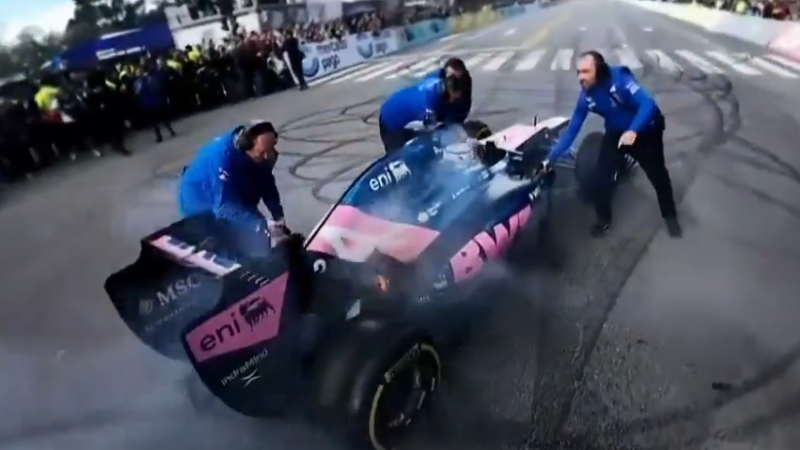 Así quedó el auto de Franco Colapinto tras el principio de incendio