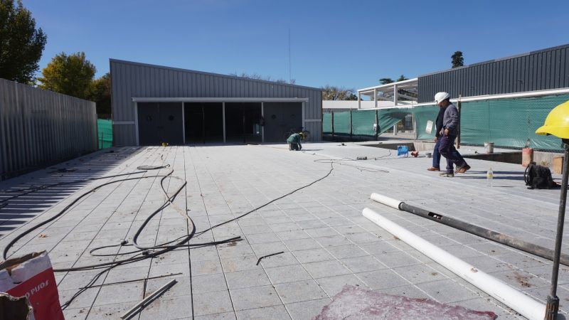 Molero recorrió los últimos avances en el Polo Educativo