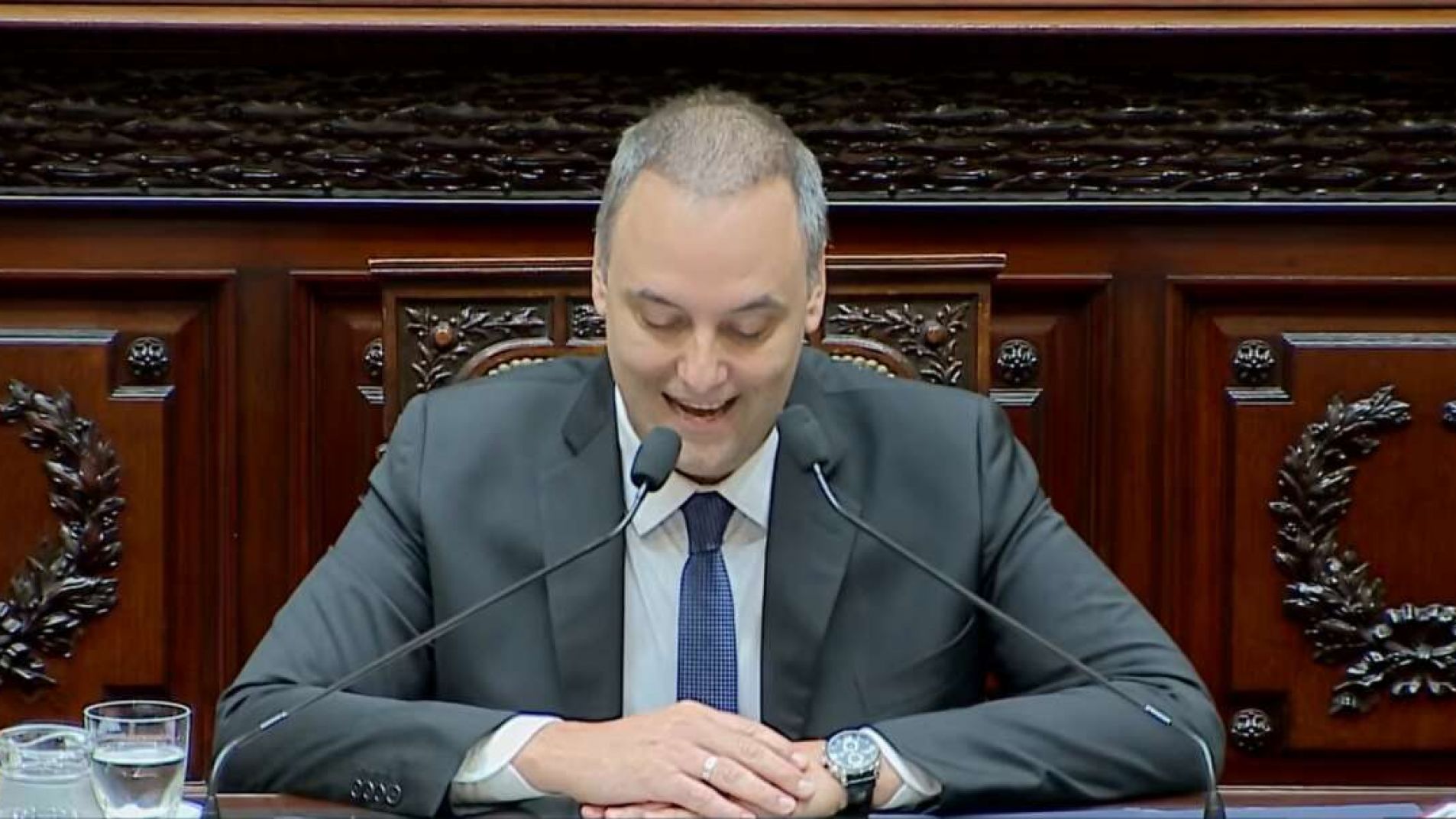 Manuel Adorni en su exposición ante los diputados.