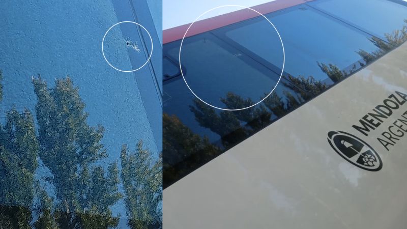 Volvieron a atacar a un micro y le rompieron un vidrio de una ventana