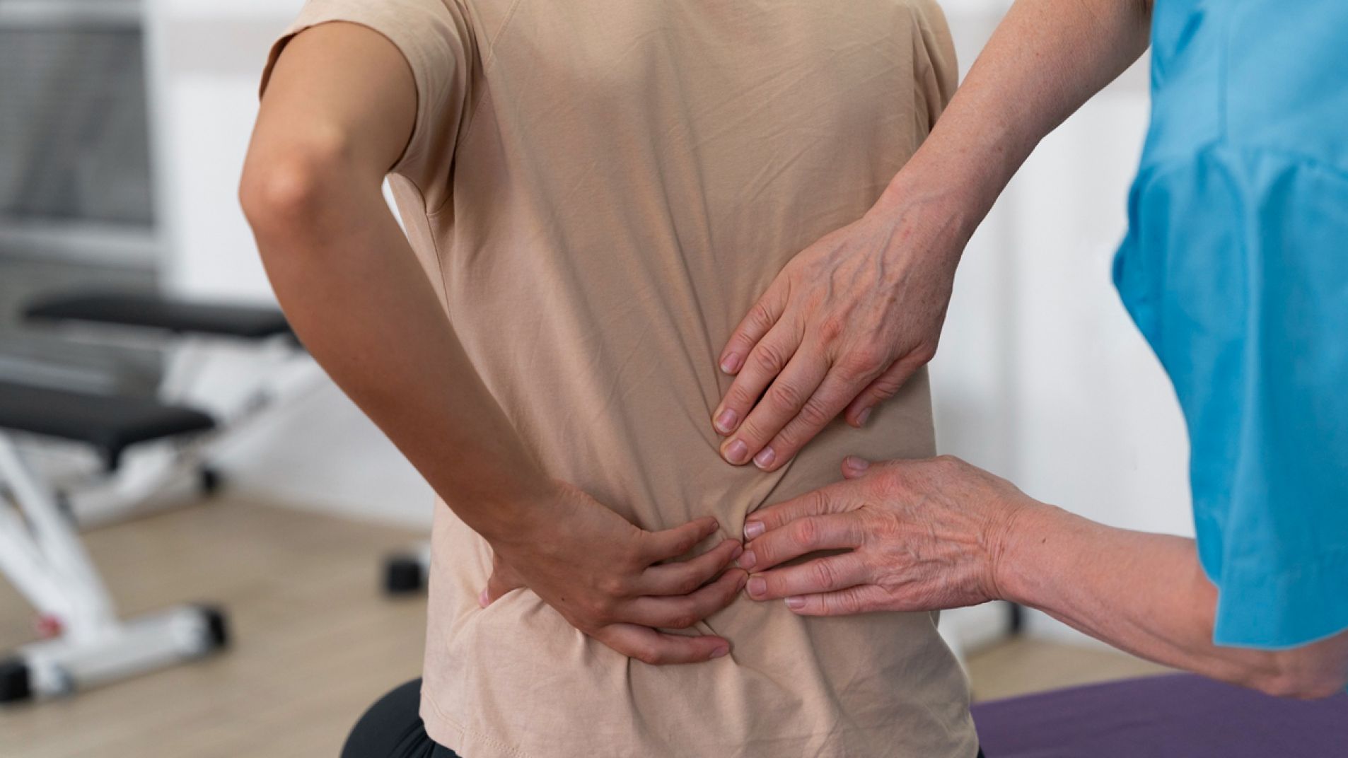 Espondilitis Anquilosante: conoce sus síntomas y recomendaciones del Dr Cuello