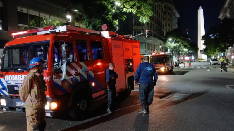 Se incendió un hotel en el centro de Buenos Aires