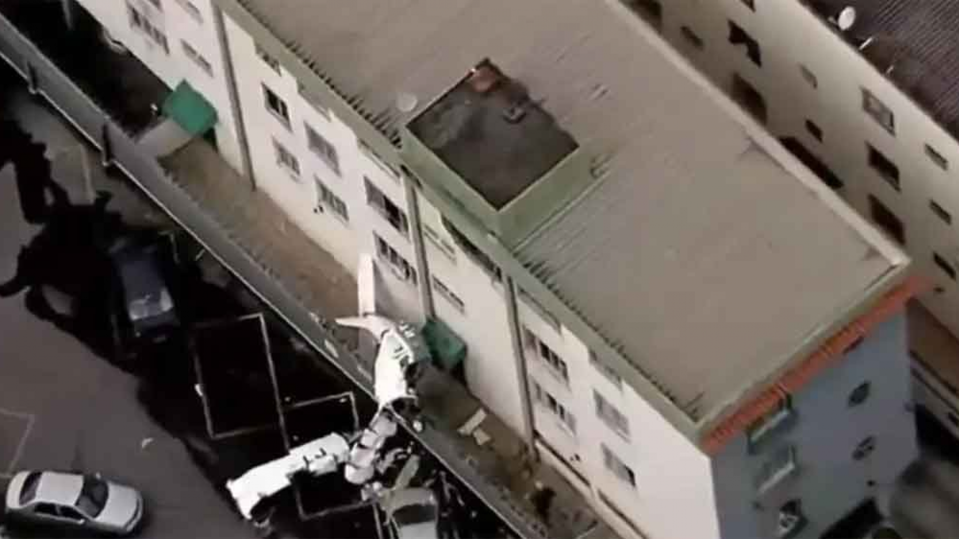 Una avioneta se estrelló contra un edificio en Belo Horizonte (Video)