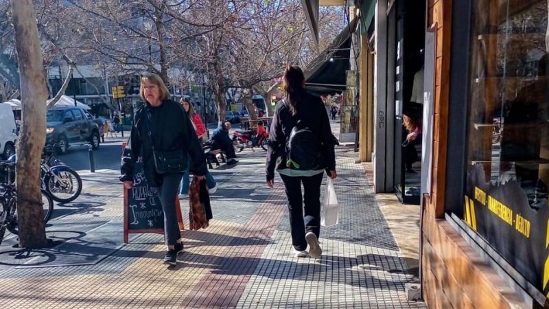 Se viene otro finde largo: enterate si el lunes el comercio abrirá sus puertas