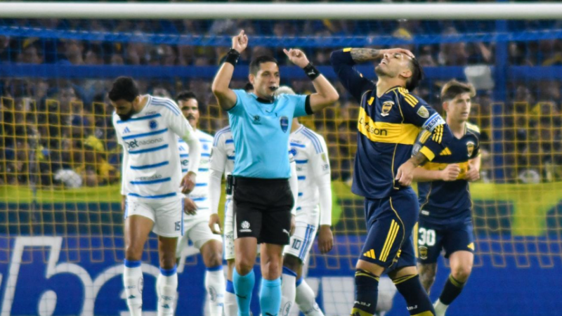 Boca empató ante Cruzeiro y quedó complicado