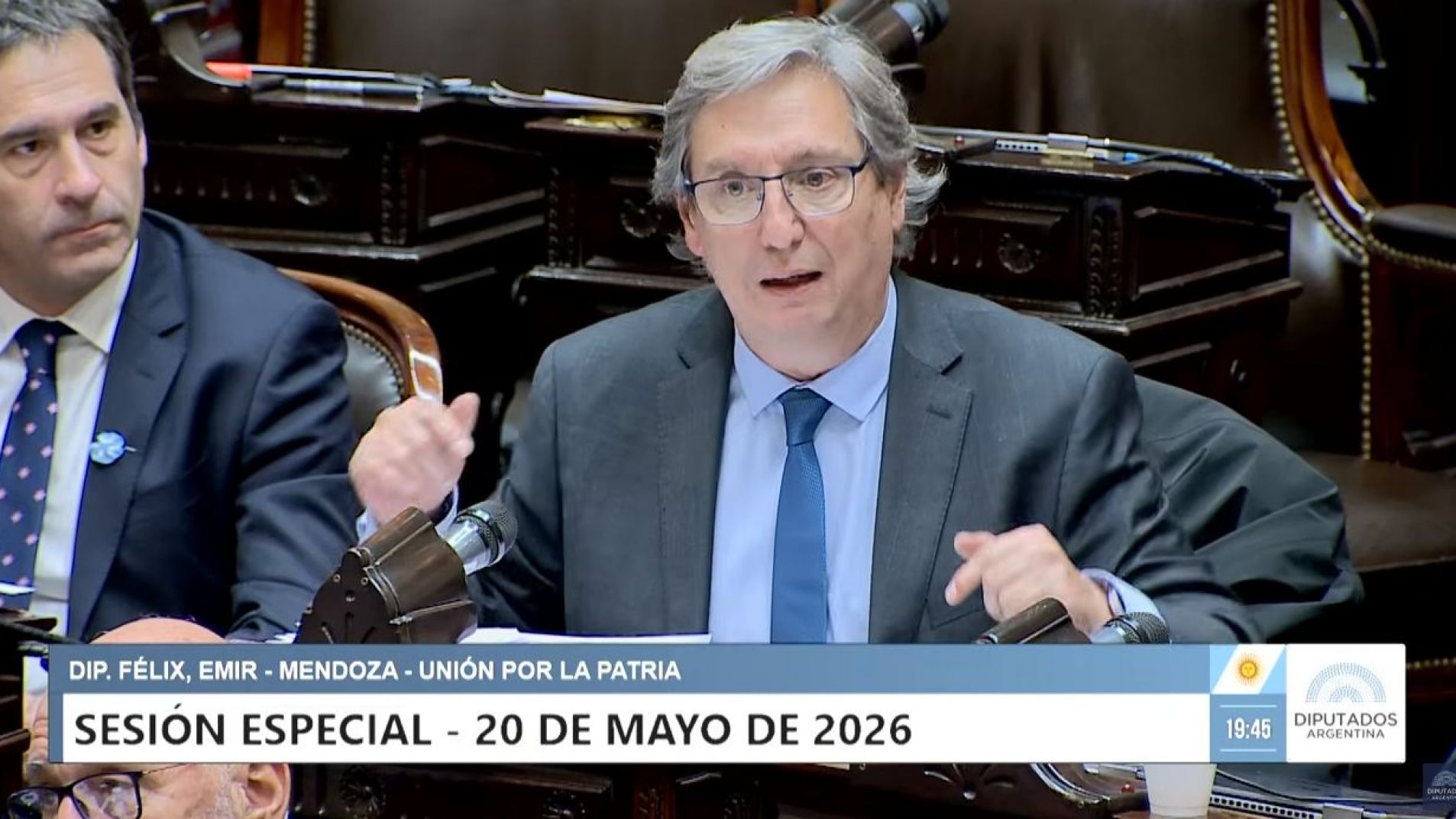 En un encendido debate Emir Félix cuestionó el recorte de gas a Zonas Frías
