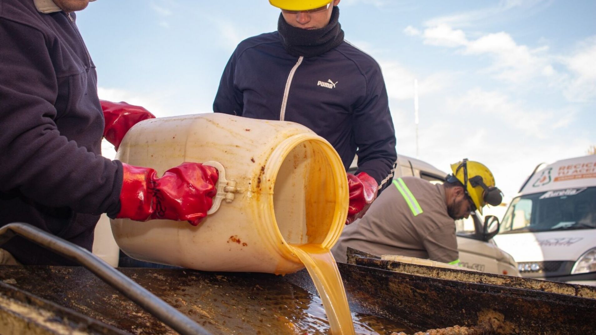 Más de 5.300 litros de aceite vegetal usado fueron recuperados en General Alvear