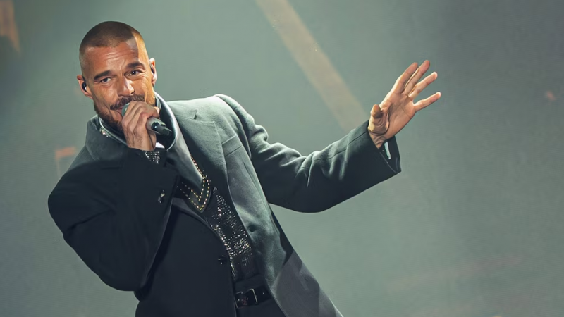 Lanzaron gas lacrimógeno a Ricky Martin durante su concierto en Montenegro
