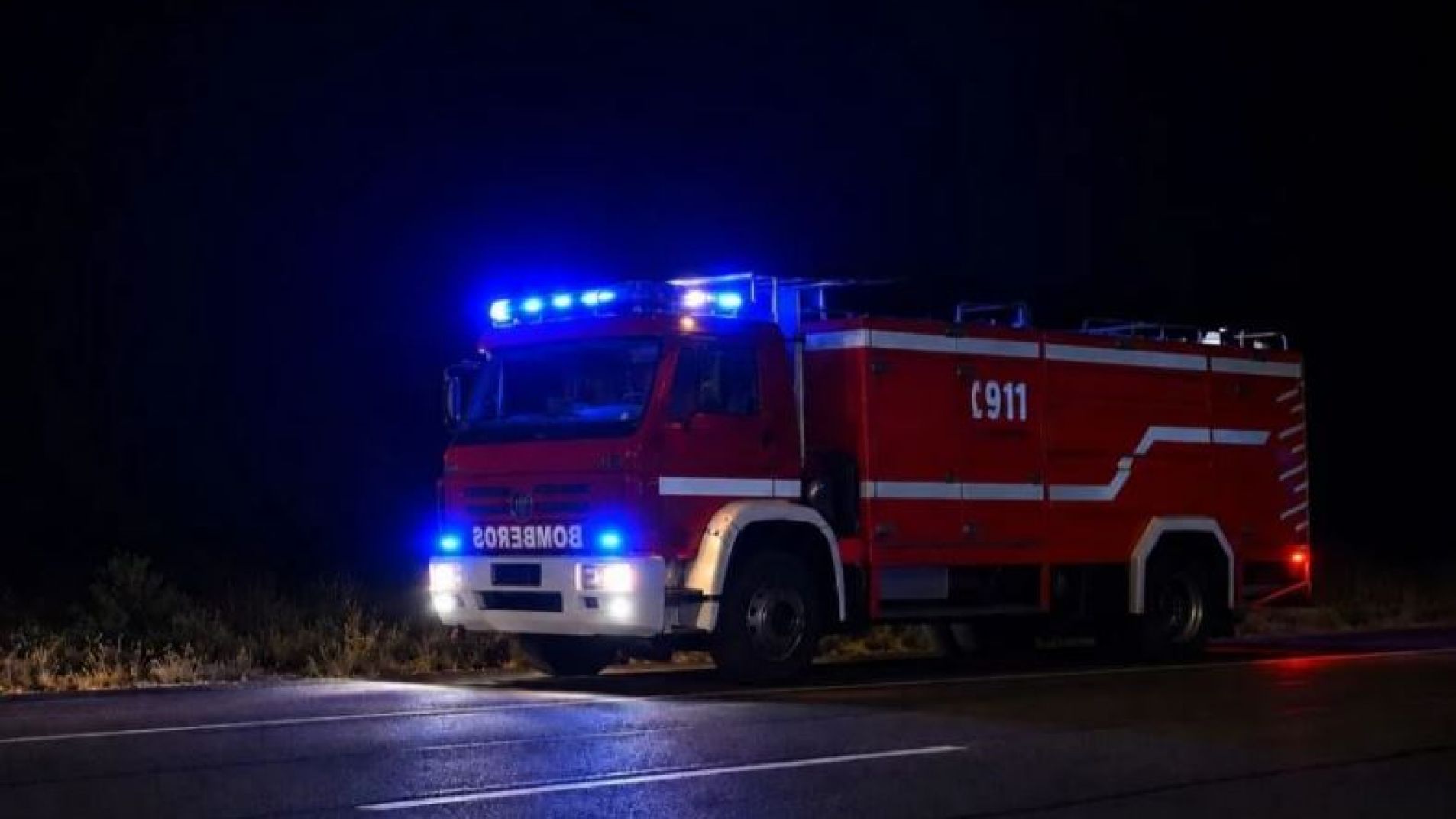 El incendio del auto fue sofocado por bomberos de Malargüe (imagen ilustrativa).