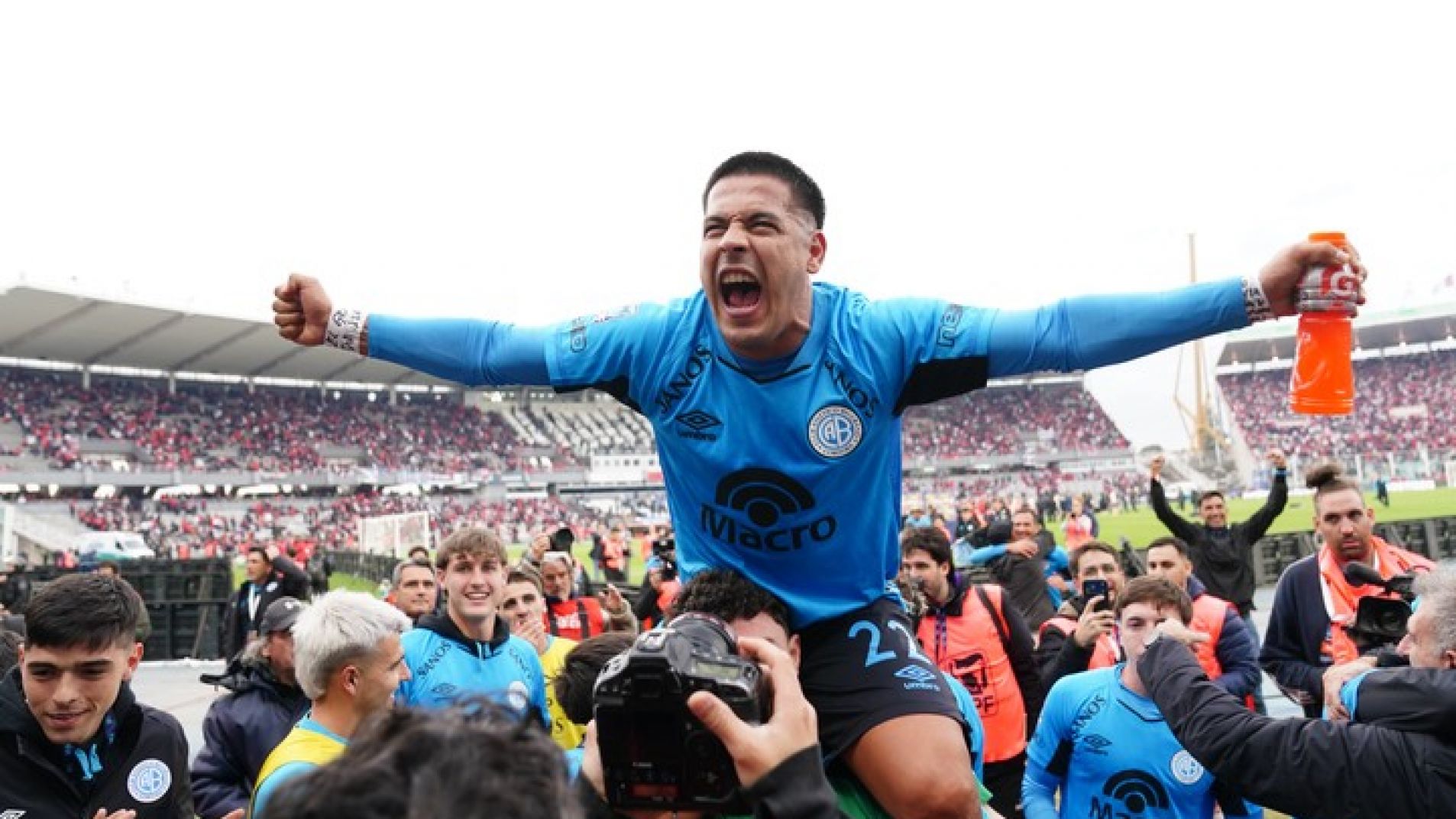 Uvita Fernández, el héroe del Pirata cordobés (foto diario Olé).