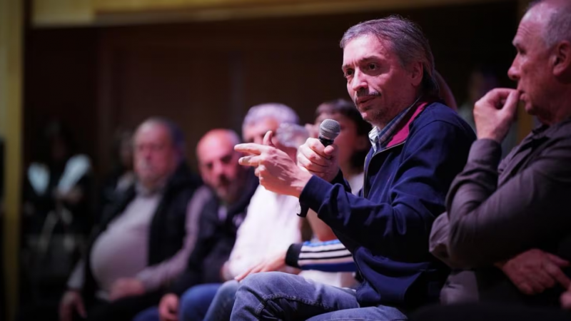 Máximo Kirchner acusó a Macri de perseguir judicialmente a Cristina