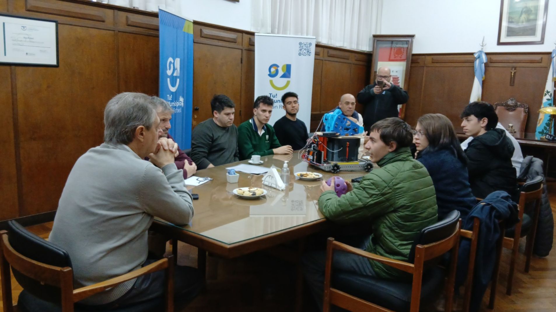 El intendente escuchó a los alumnos sanrafaelinos que viajarán a Países Bajos