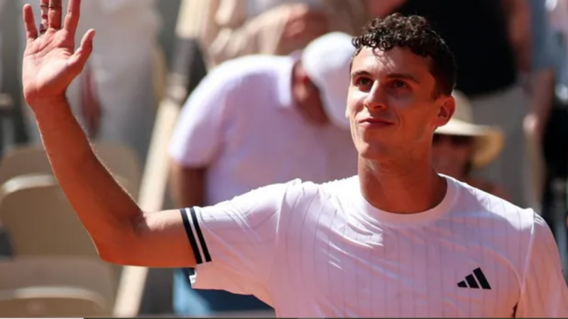 Juan Manuel Cerúndolo eliminó a Sinner en Roland Garros