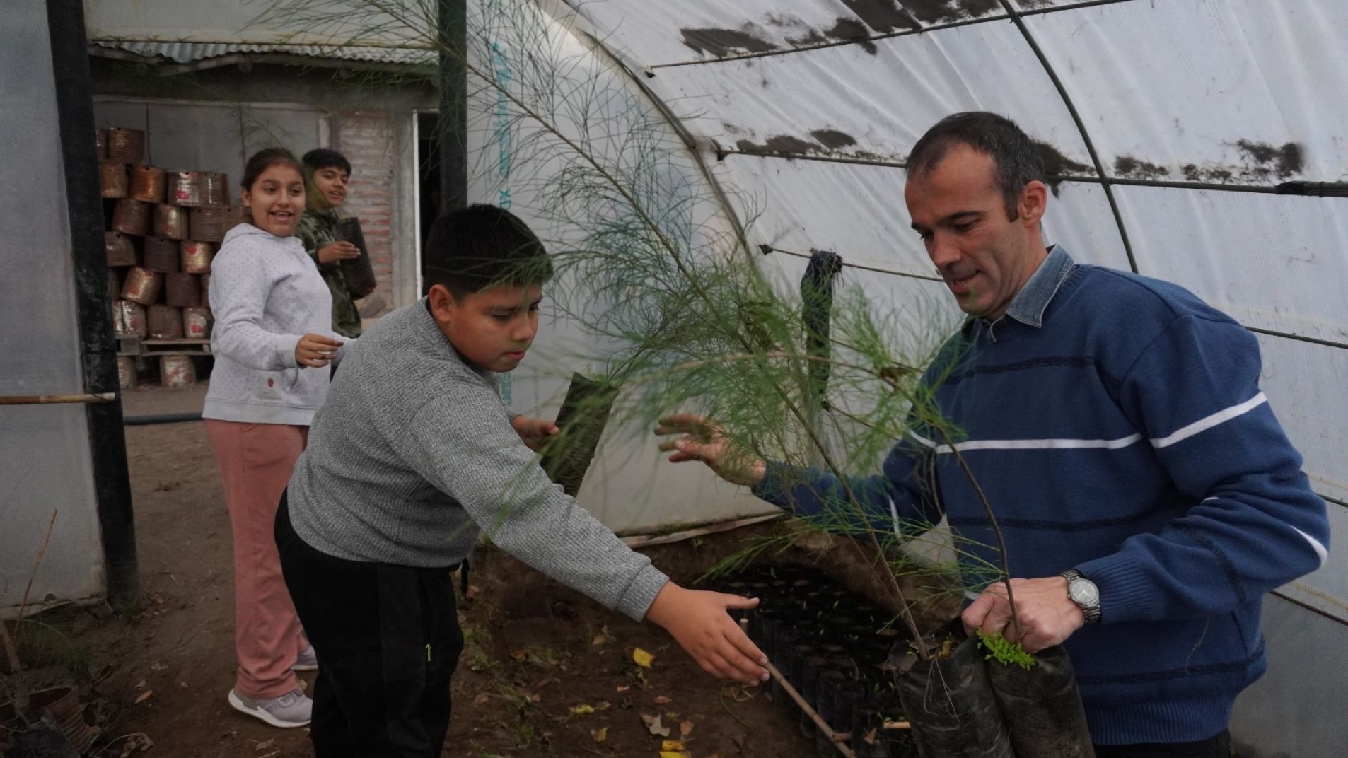 Estudiantes participan de jornadas de aprendizaje ambiental
