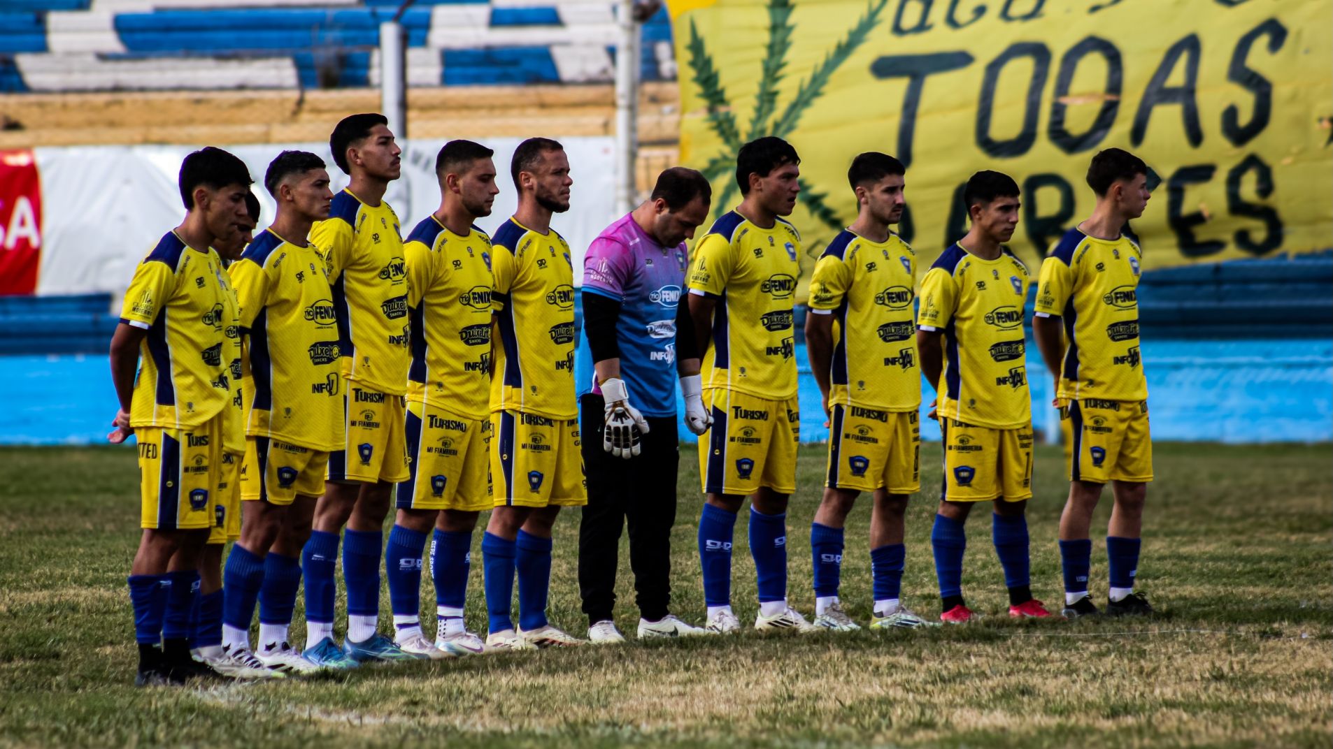 El puntero Huracán en una visita de riesgo a la cancha de Balloffet