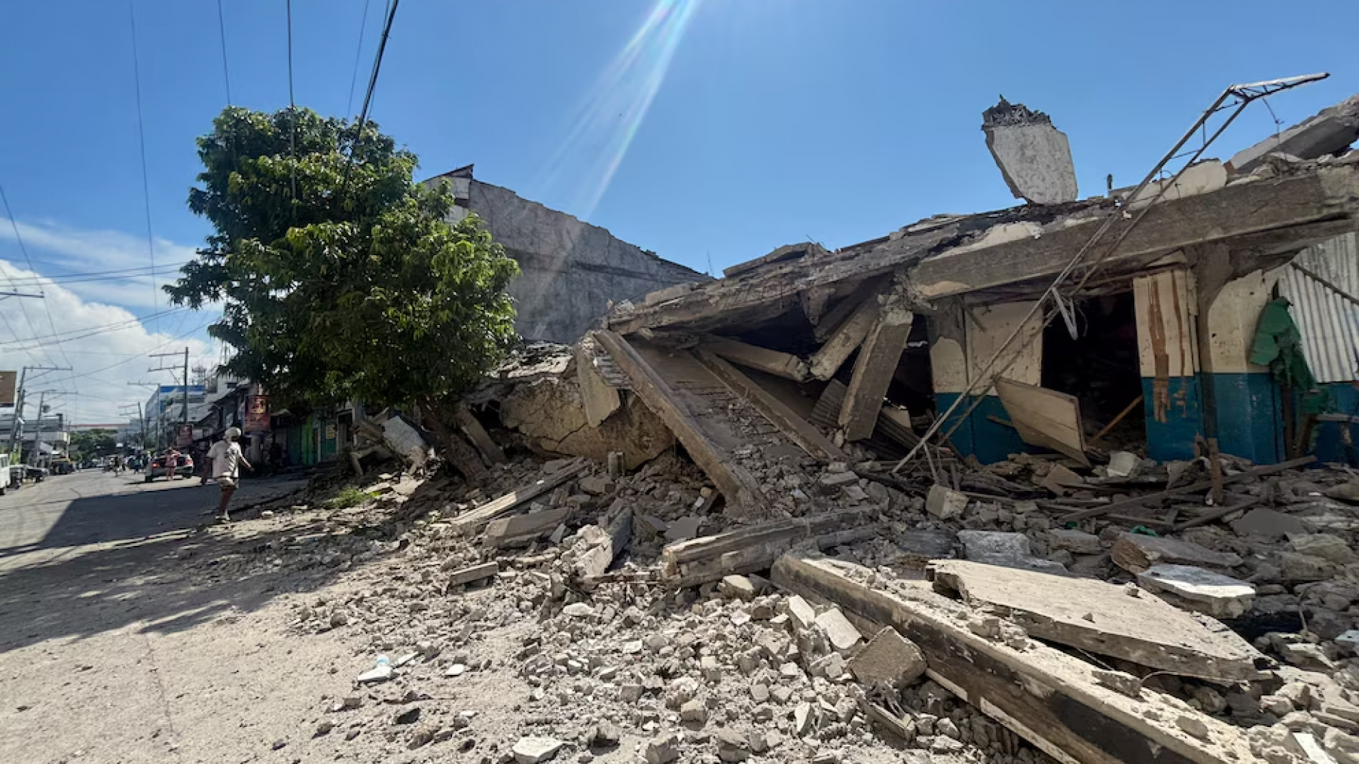 Videos impactantes: terremoto de magnitud 7,8 sacudió el sur de Filipinas