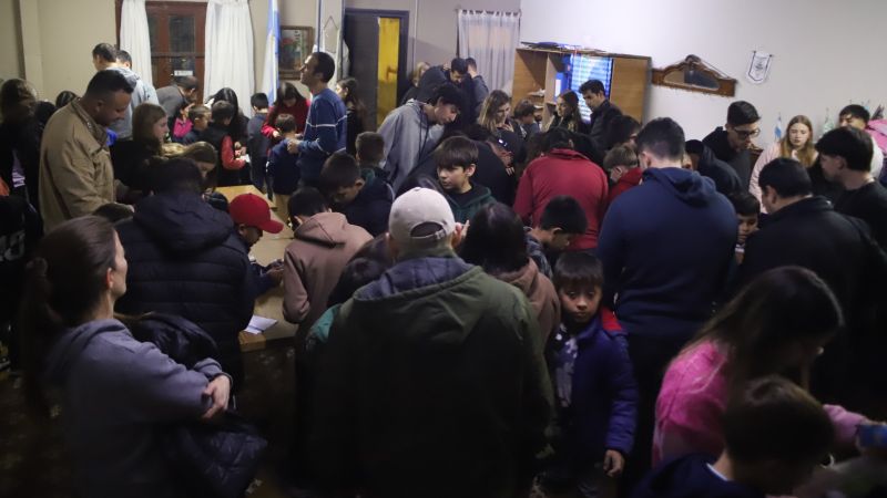 Rumbo al Mundial, niños y familias disfrutaron del intercambio de figuritas