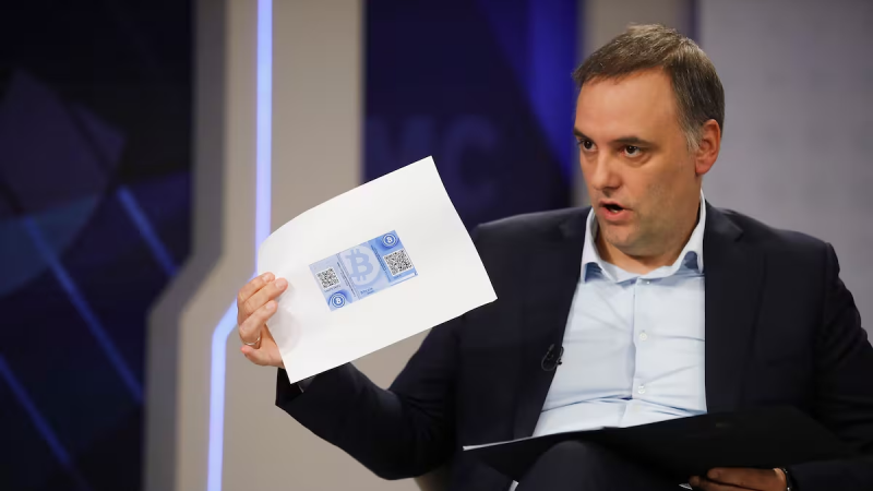 "Evasor, no corrupto": Milei compra las explicaciones de Adorni