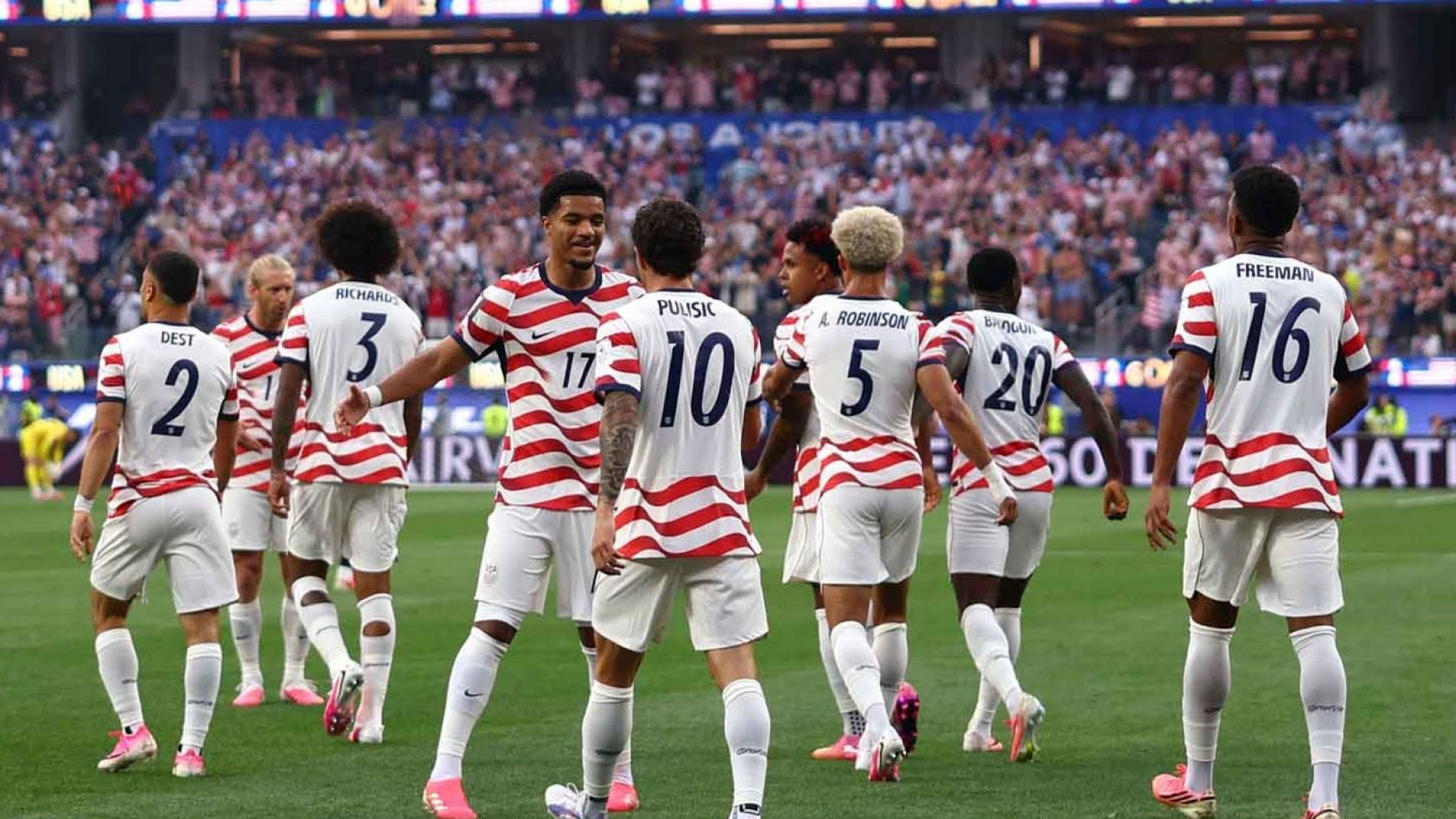 Estados Unidos bailó y goleó a Paraguay por 4-1 en el grupo D: mirá los goles