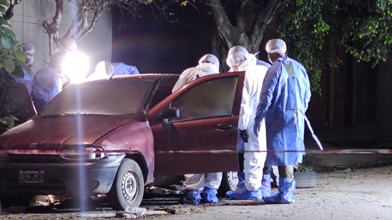 Tucumán: encontraron el cuerpo de una mujer adentro de un auto incendiado