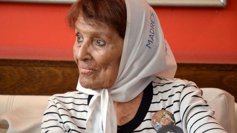 Murió Taty Almeida, histórica referente de Madres de Plaza de Mayo